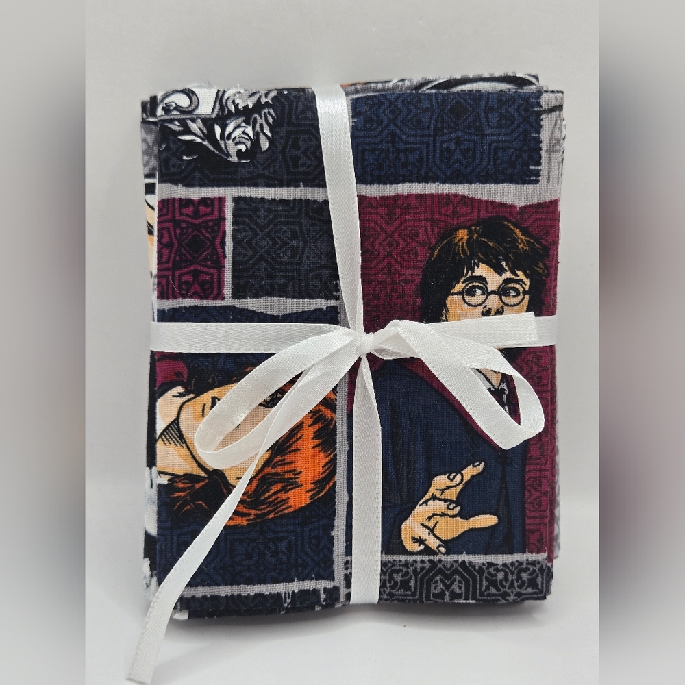 Harry Potter Hogwarts 5 Pieces Fat Quarters Stax 100% Cotton Craft Quilt NEW Set